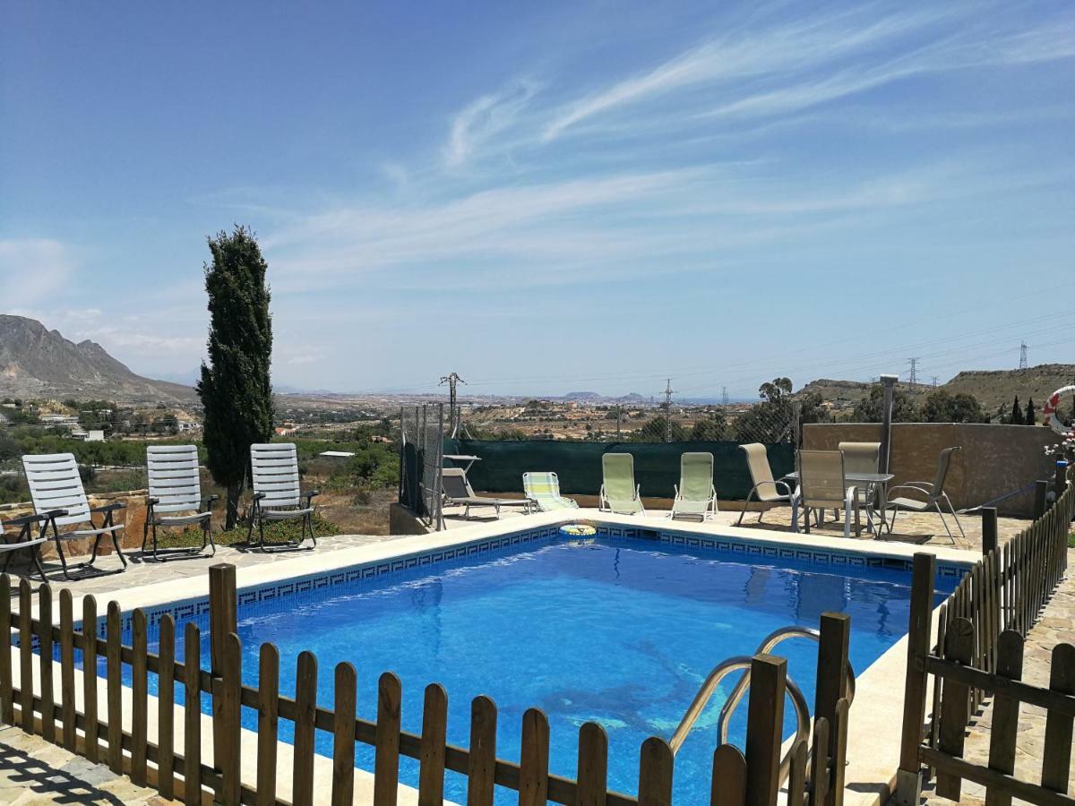San Diego, Entera Ti Country house